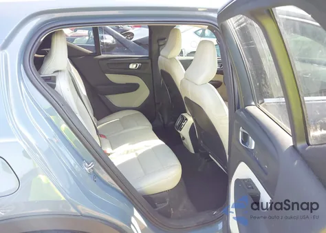 2020 Volvo Xc40 T5 Inscription z USA, uszkodzony, nr VIN YV4162UL9L2338022